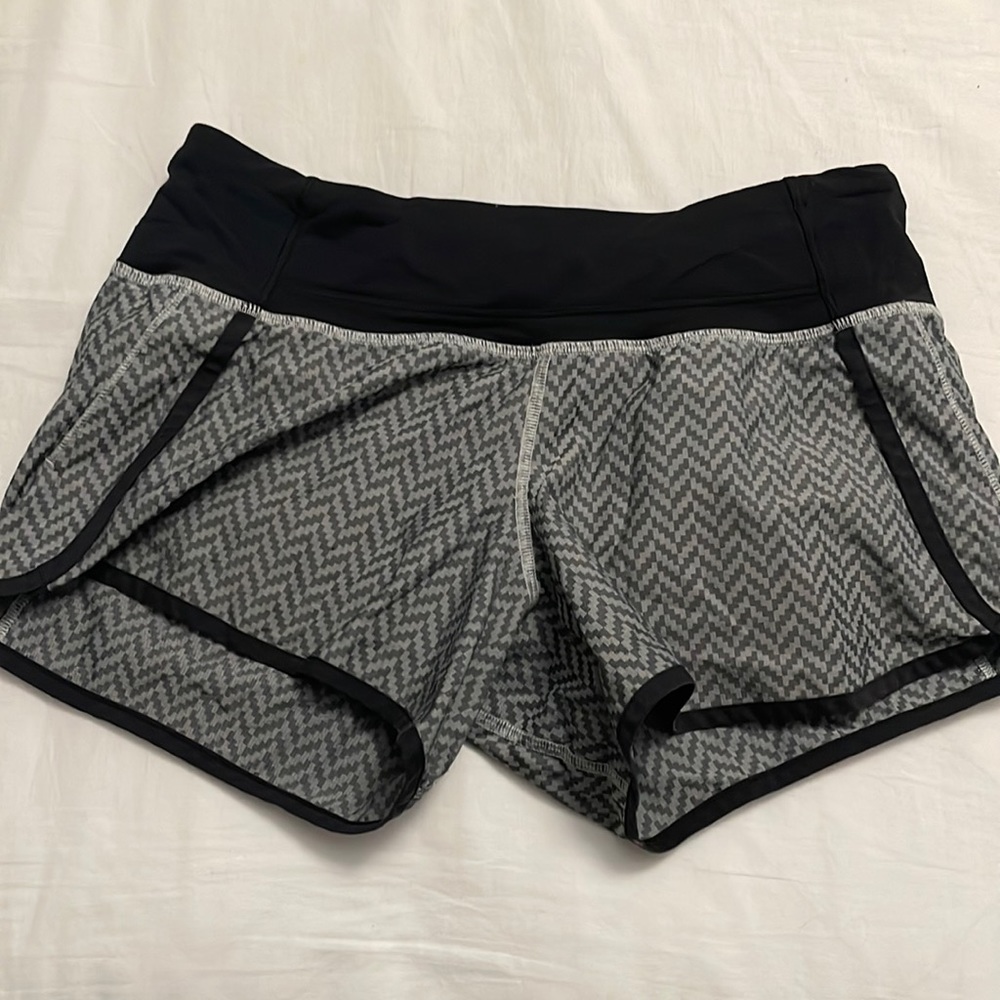 lululemon chevron shorts